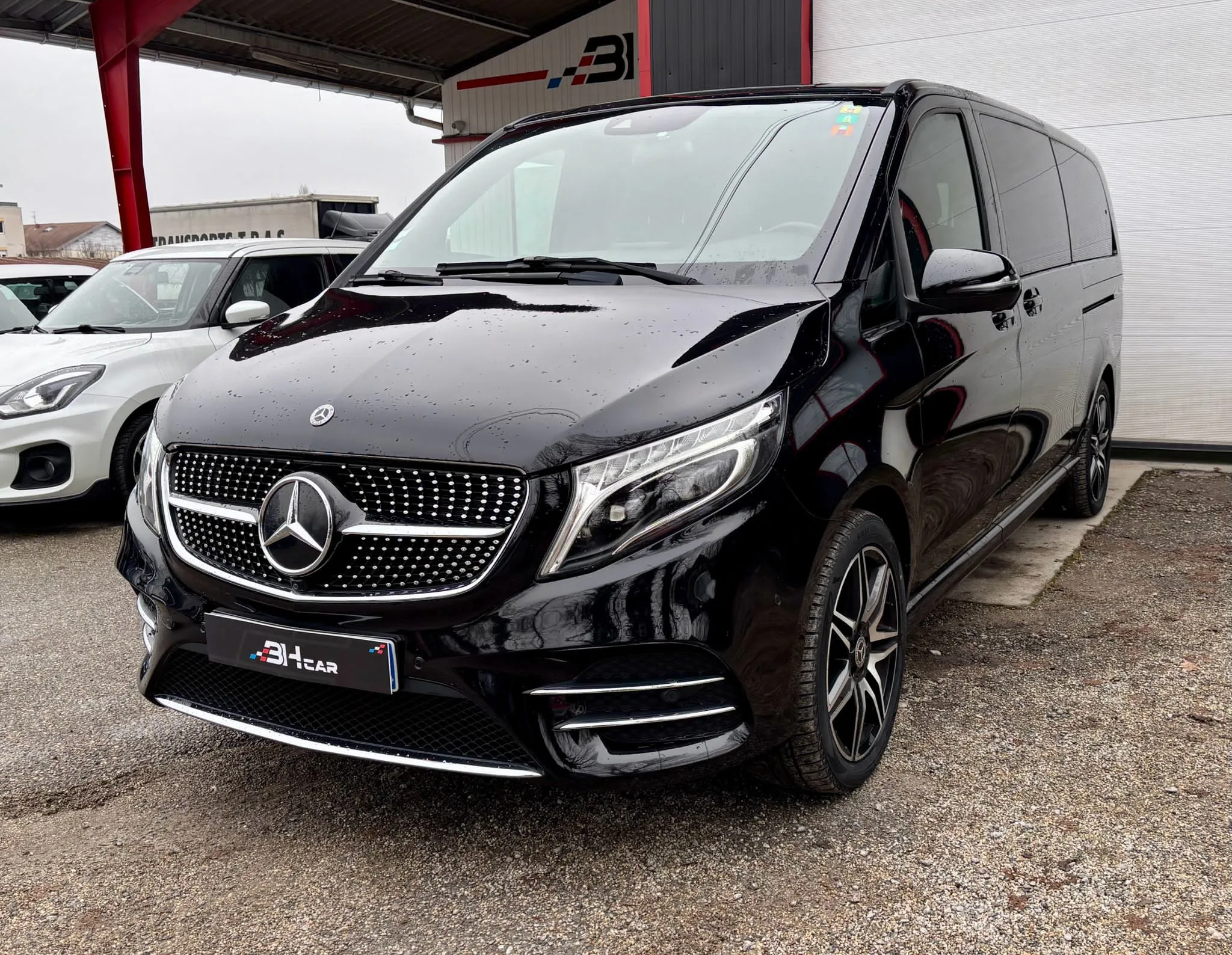 van pour déplacement en groupe à bourgoin